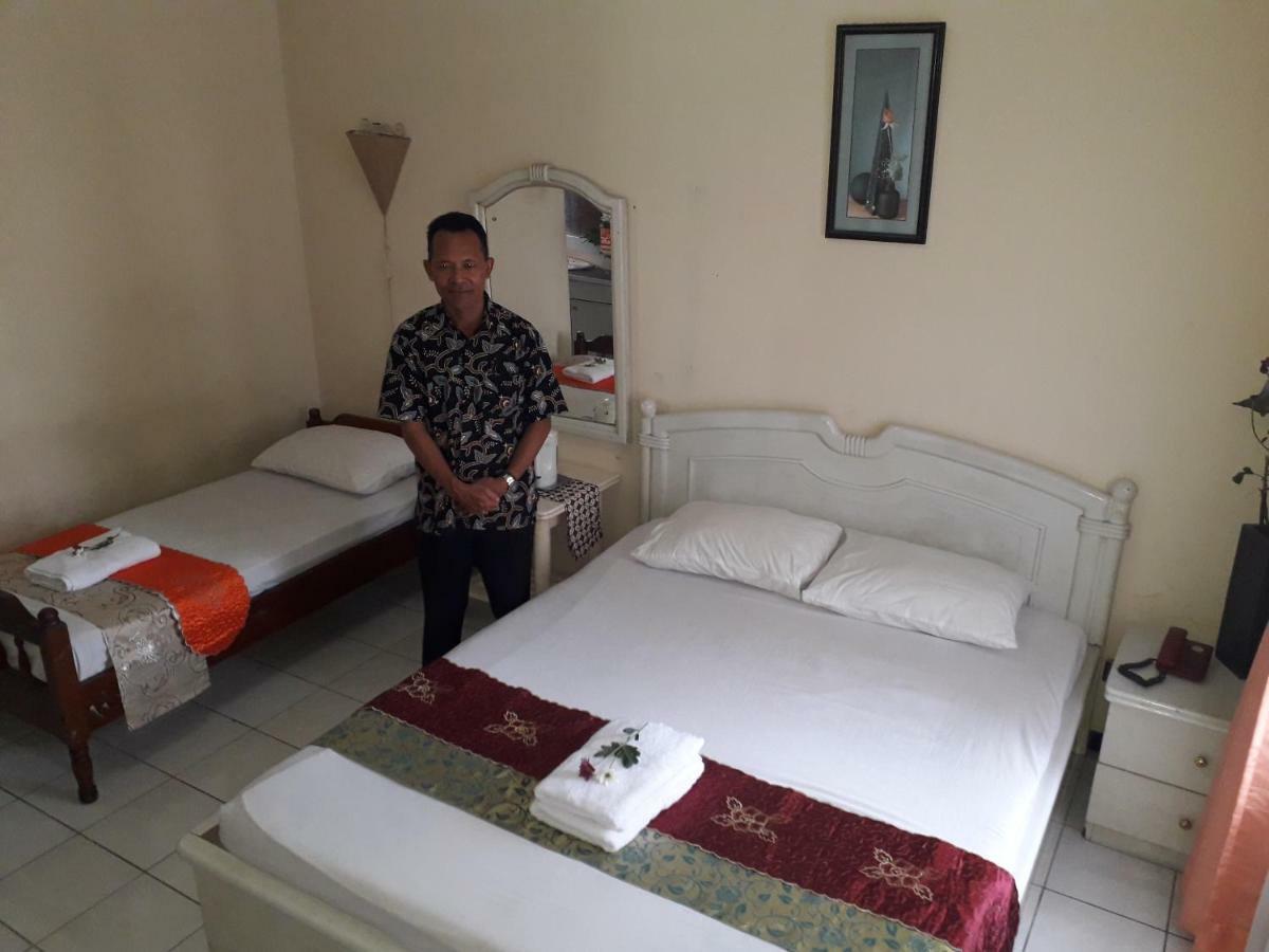 Vidi 1 Hotel Jogjakarta Kejayan Exterior photo